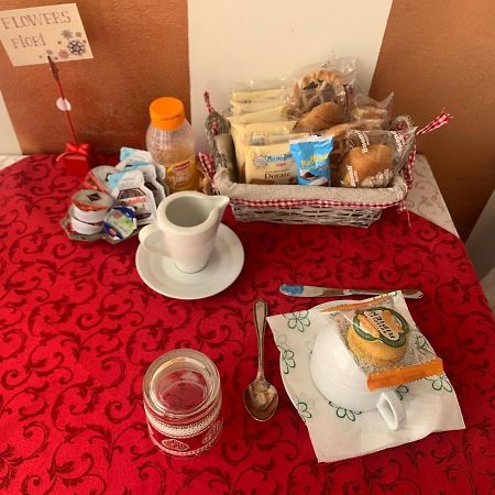 B&B Verona Business And Fun G B Rossi Friendly Ngoại thất bức ảnh